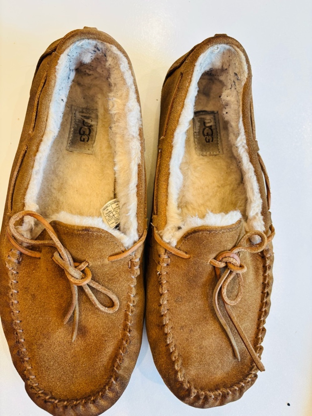 UGG Men’s Chestnut Suede Moccasin Slippers size 11 - Picture 7 of 10